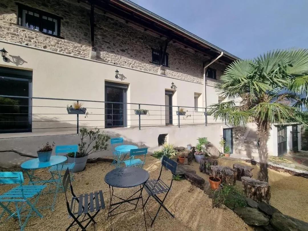 La Voute Du Pilat & Options Spa, Massage Saint-Chamond 0*,  França
