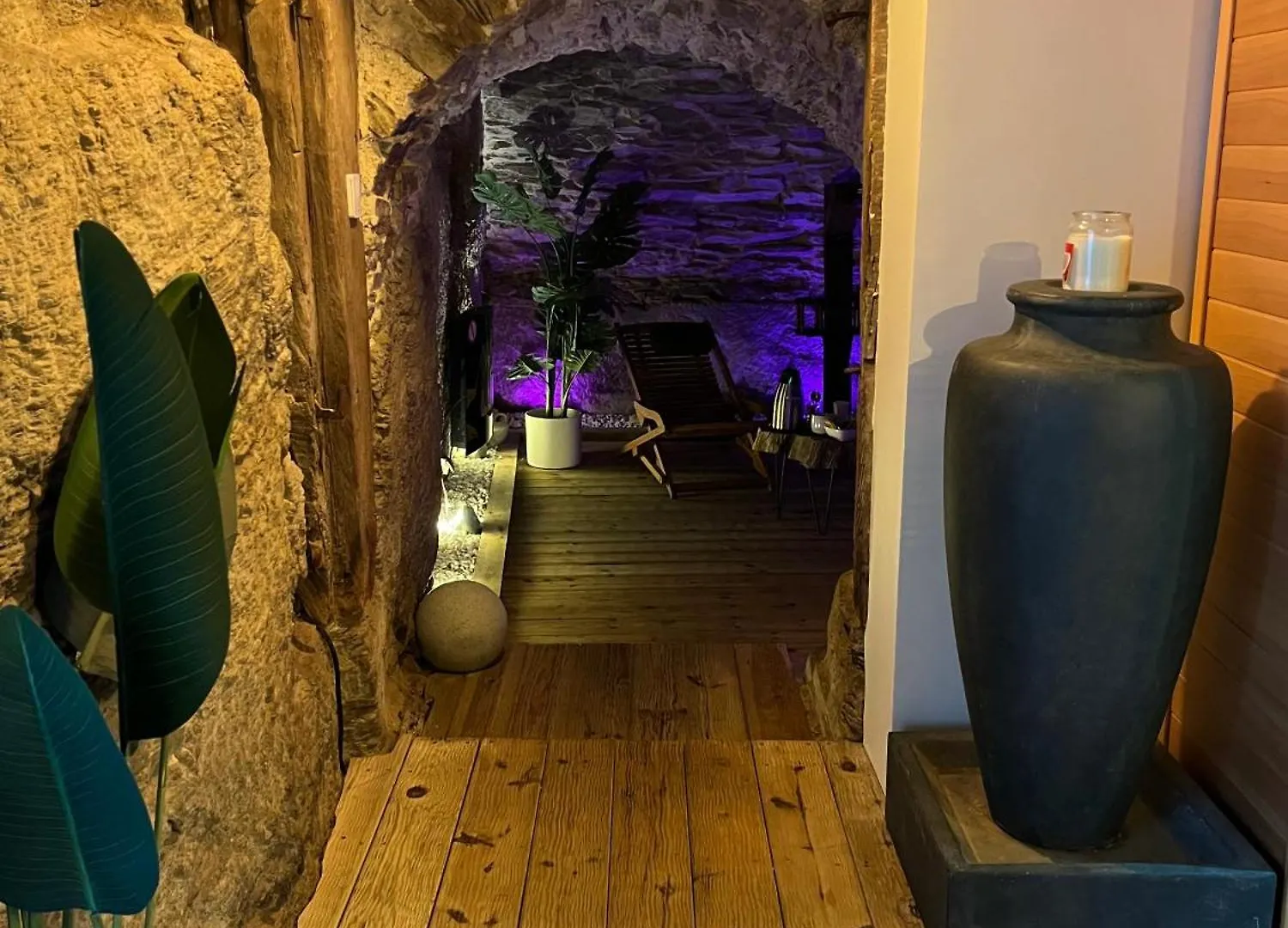La Voute Du Pilat & Options Spa, Massage Saint-Chamond Alojamento de Acomodação e Pequeno-almoço